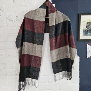 Made in Italy 100% Acrylic Plaid Scarf with Fringed Ends – Cozy and Stylish